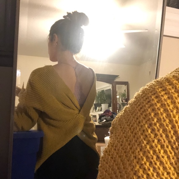 Francesca’s Mustard Sweater - Picture 5 of 5